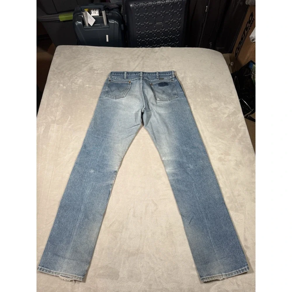 Vintage Wrangler 13mwz Jeans Size 32x34 Faded Distressed MADE IN USA